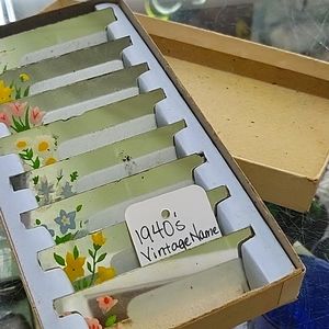 Vintage play setting cards